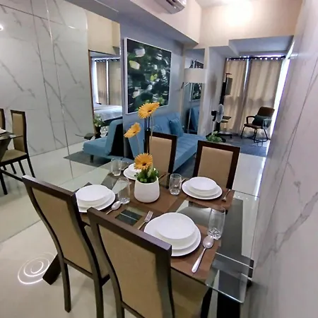 Cozy 1Br Uptown Parksuites Tower1 Bgc