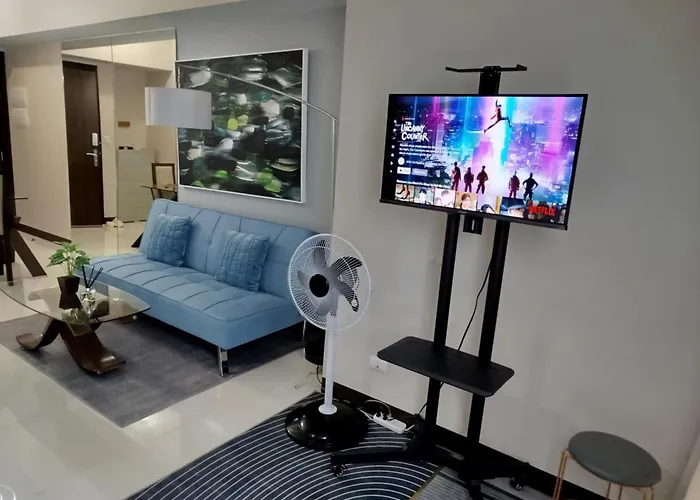 Cozy 1br Uptown Parksuites Tower1 Bgc * Manila
