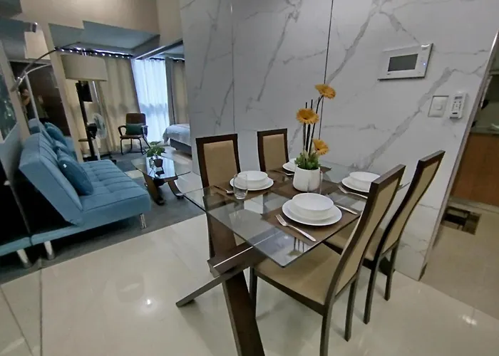 Cozy 1br Uptown Parksuites Tower1 Bgc *